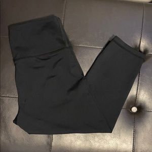 Zyia 17” Light n Tight High Rise Crop